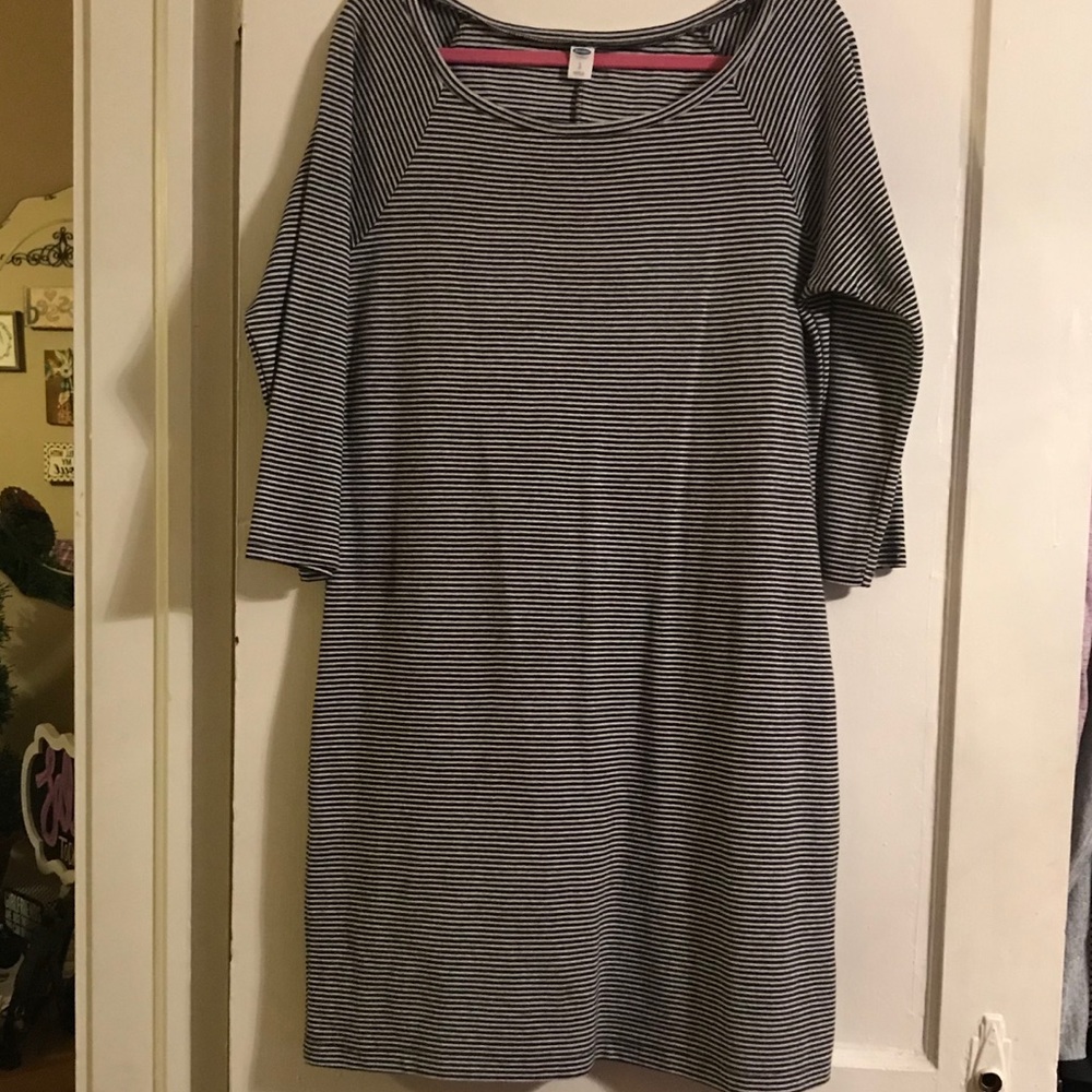 Old Navy Large knit navy/grey striped dress